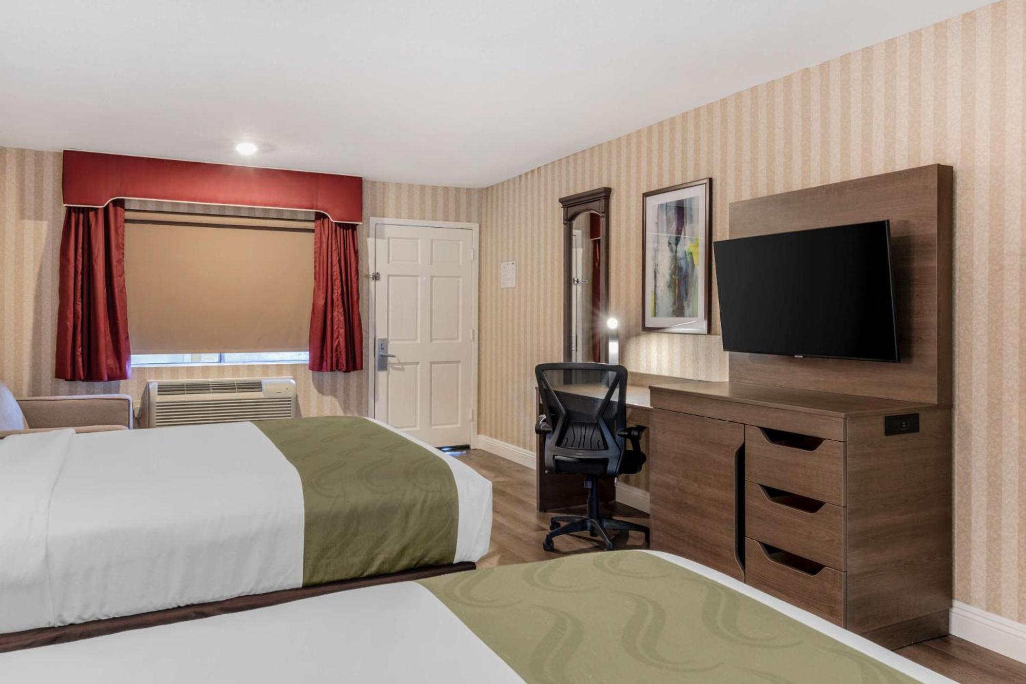 Quality Inn & Suites Anaheim Maingate מראה חיצוני תמונה